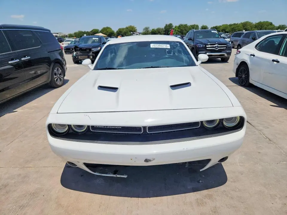 2017 DODGE CHALLENGER SXT  