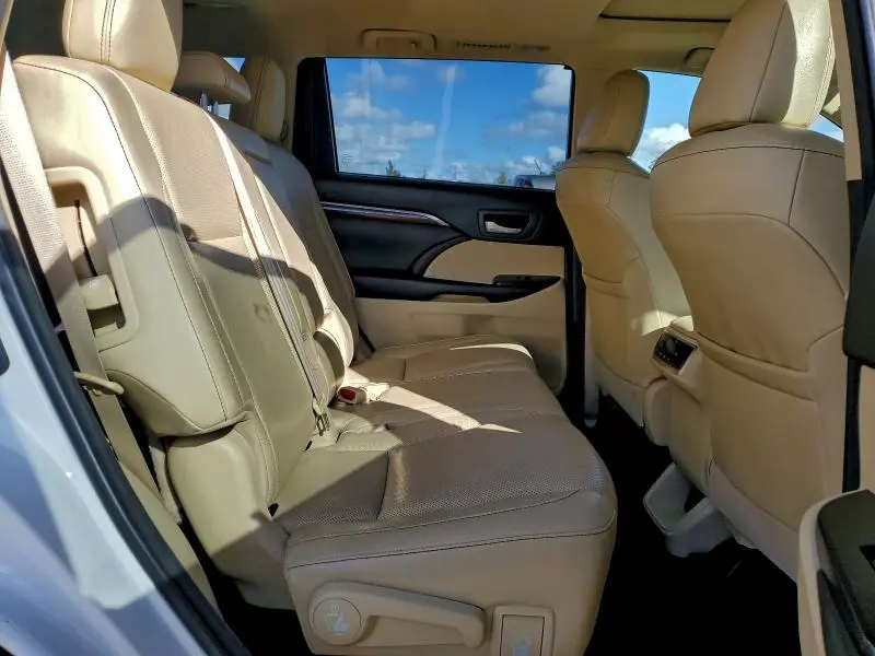 2018 TOYOTA HIGHLANDER LIMITED  