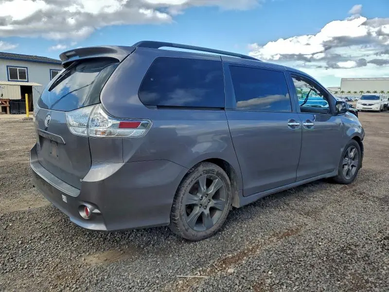 2015 TOYOTA SIENNA SPORT  