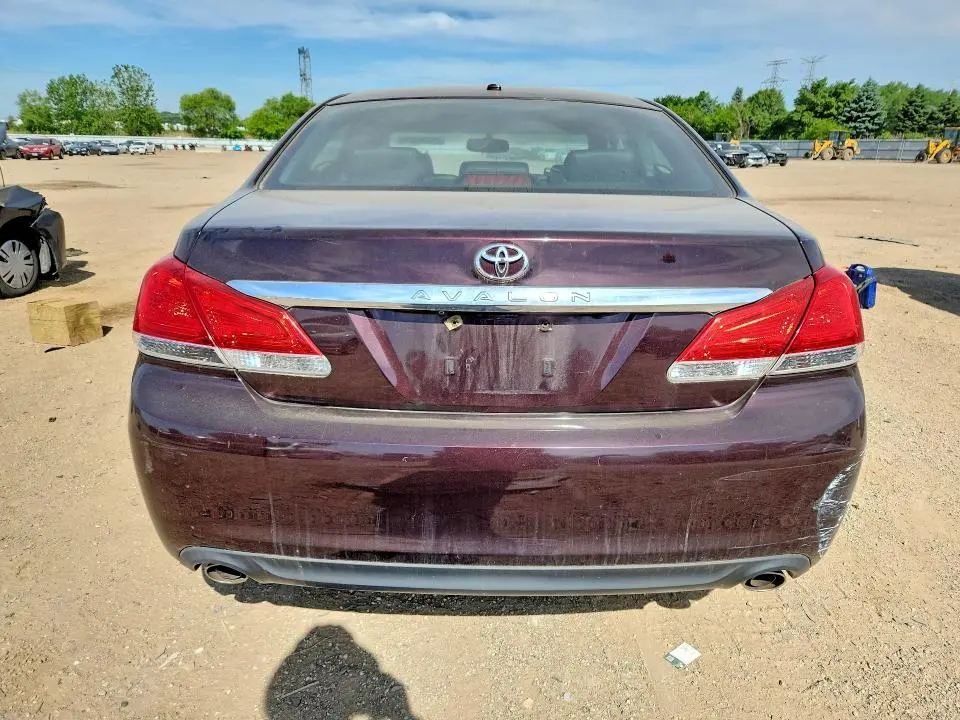 2011 TOYOTA AVALON BASE  