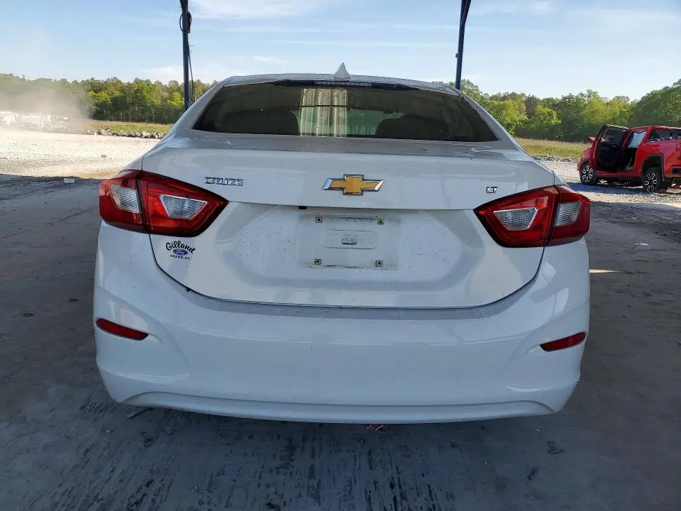 2018 CHEVROLET CRUZE LT  
