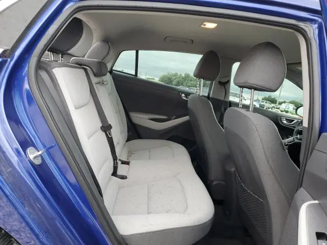 2022 HYUNDAI IONIQ SE