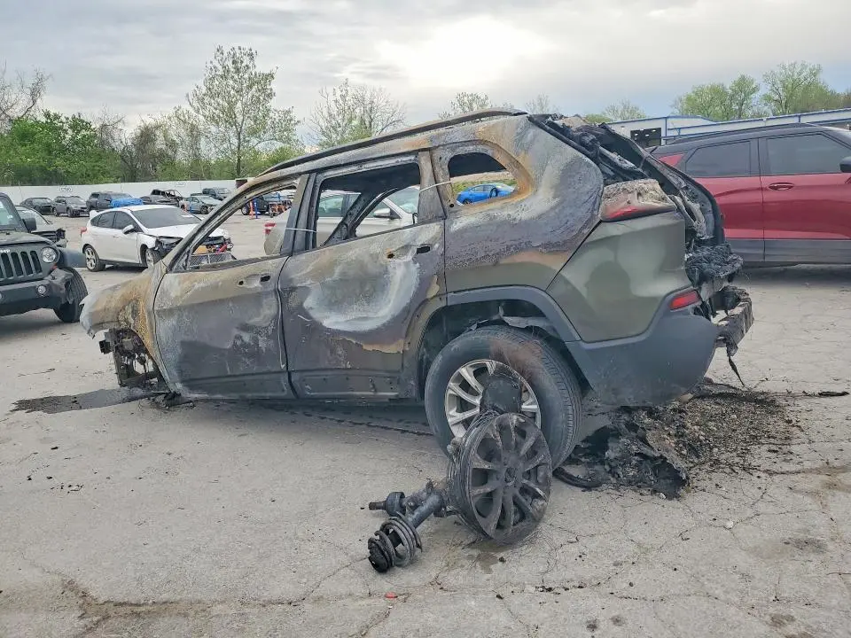 2021 JEEP CHEROKEE LATITUDE  