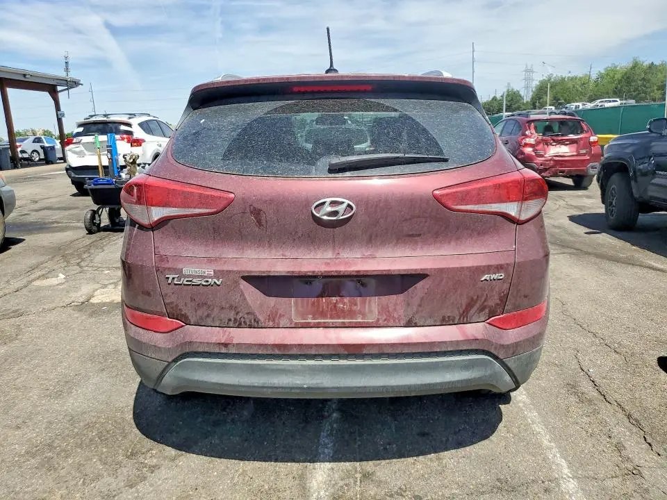 2017 HYUNDAI TUCSON SE  
