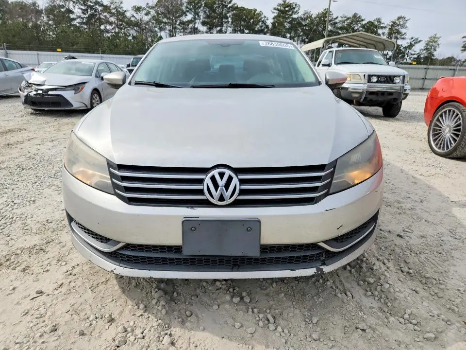 2012 VOLKSWAGEN PASSAT S  