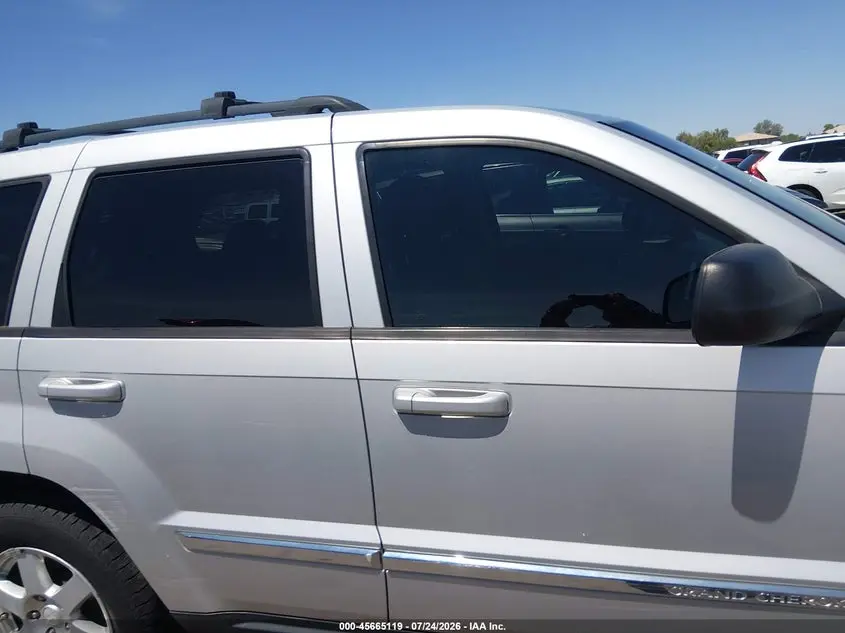 2010 JEEP GRAND CHEROKEE LAREDO