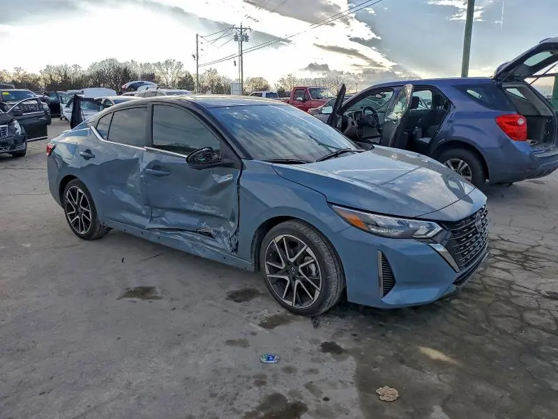 2025 NISSAN SENTRA SR  