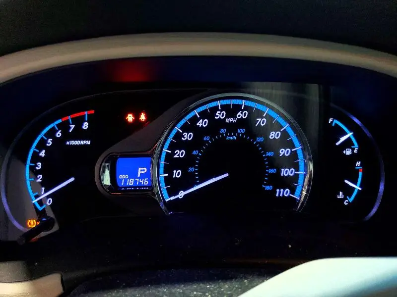 2014 TOYOTA SIENNA XLE 8-PASSENGER  