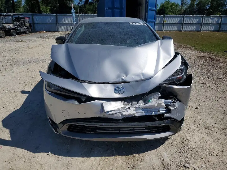2024 TOYOTA PRIUS XLE  