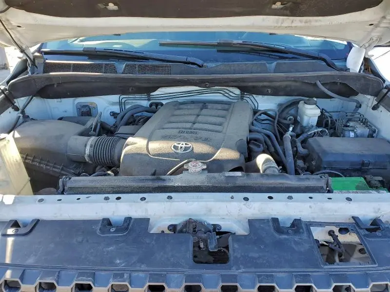 2019 TOYOTA TUNDRA CREWMAX SR5  