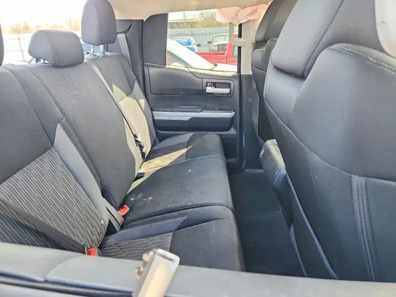 2015 TOYOTA TUNDRA SR5  