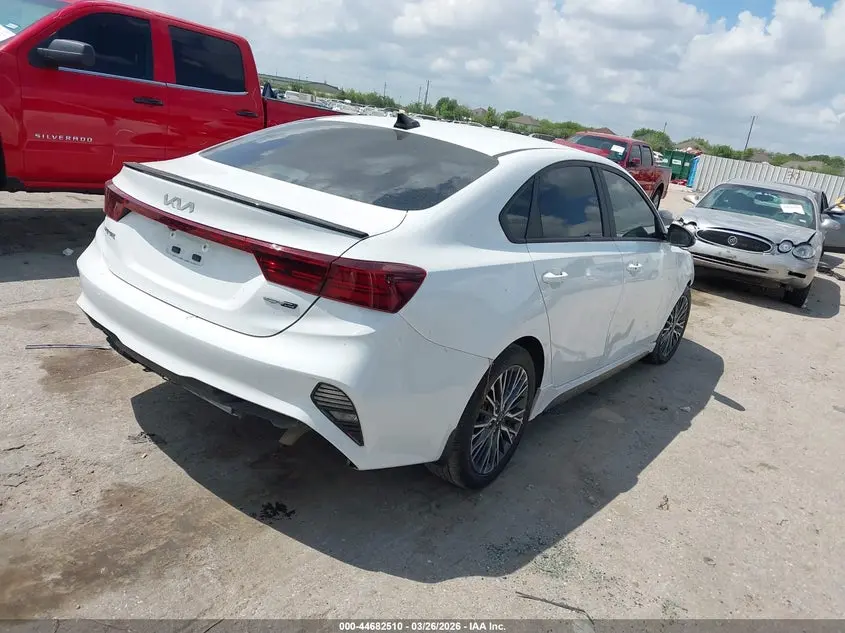 2023 KIA FORTE GT-LINE