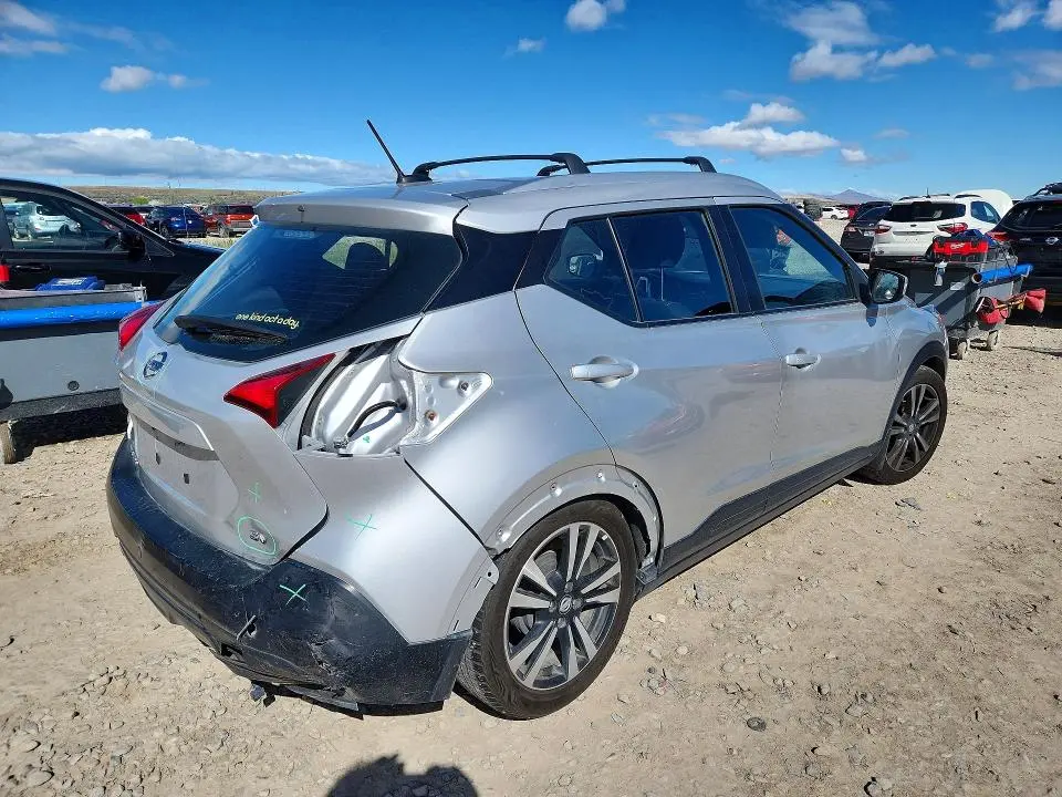2018 NISSAN KICKS SV  