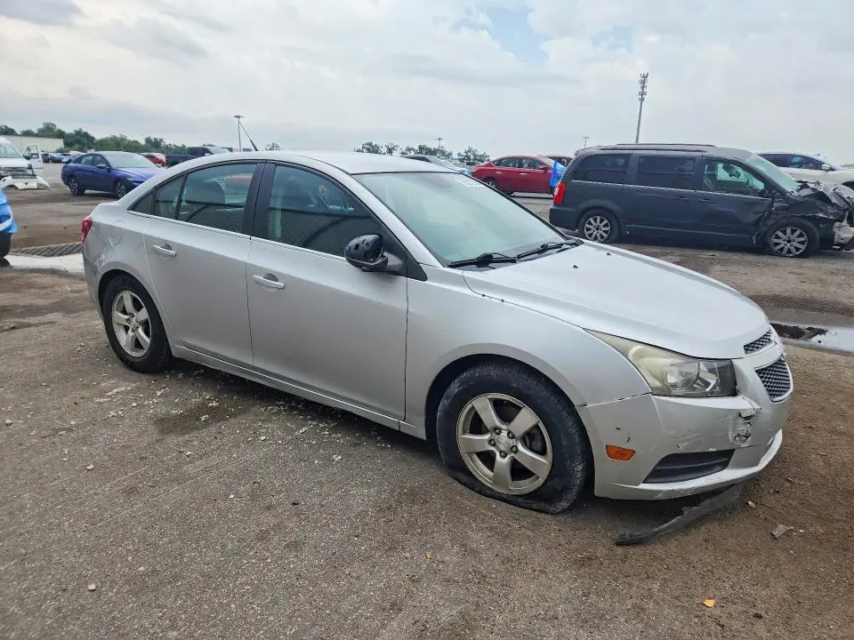 2013 CHEVROLET CRUZE LT  