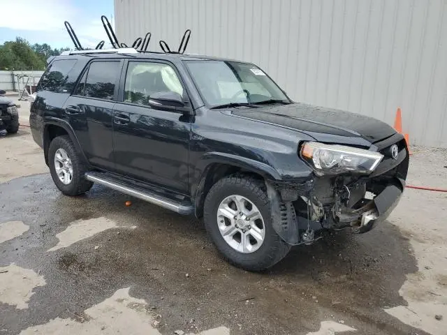 2017 TOYOTA 4RUNNER SR5  