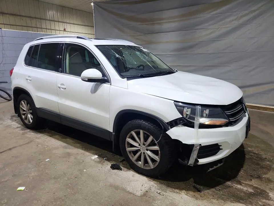 2017 VOLKSWAGEN TIGUAN WOLFSBURG  