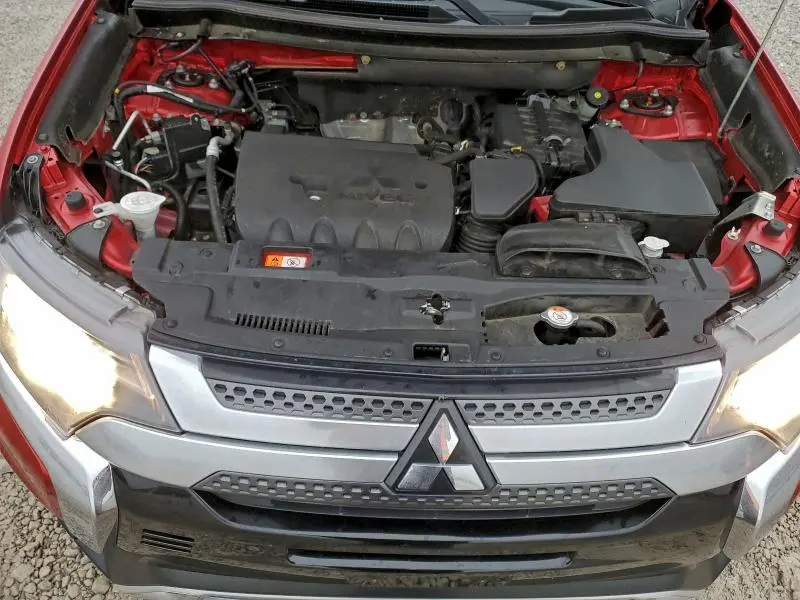 2019 MITSUBISHI OUTLANDER SE  