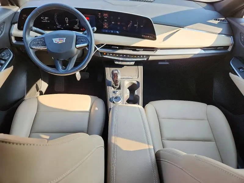 2024 CADILLAC XT4 LUXURY  