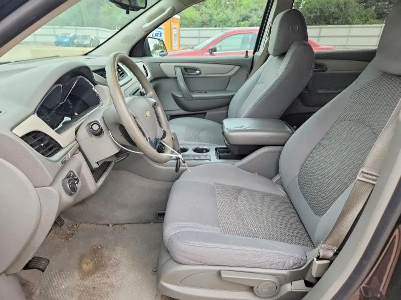 2013 CHEVROLET TRAVERSE LS  