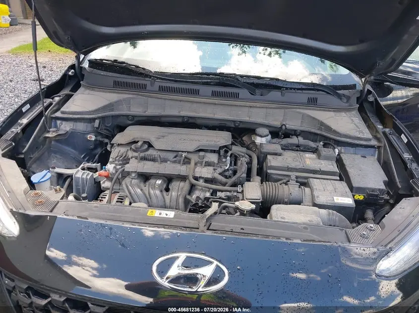 2023 HYUNDAI KONA SE