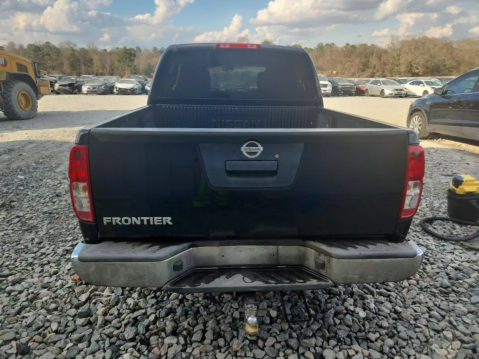 2016 NISSAN FRONTIER S  