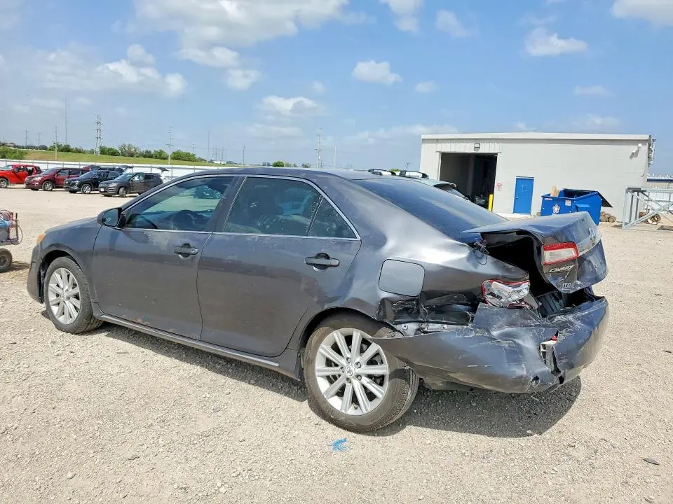 2012 TOYOTA CAMRY XLE  