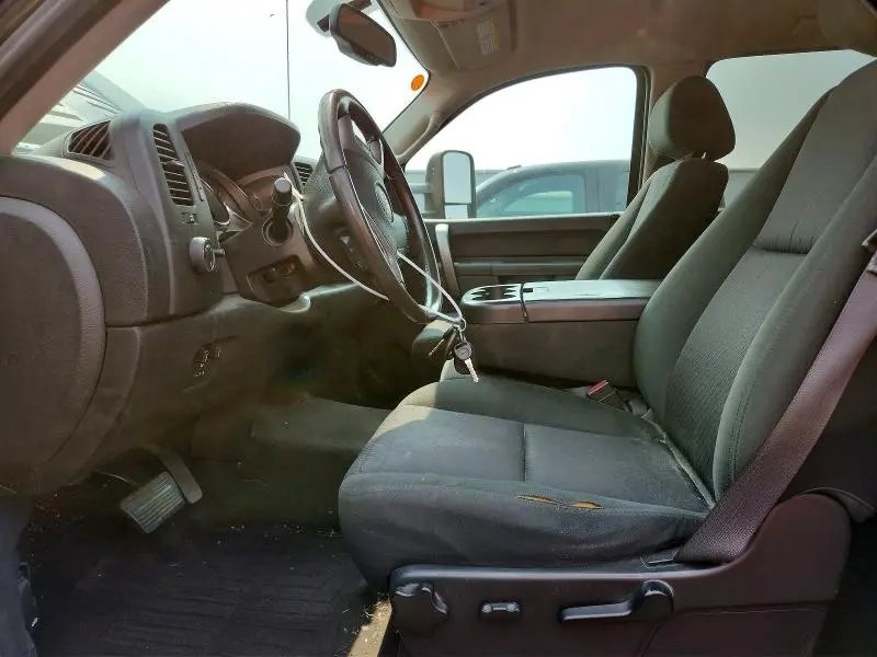 2013 GMC SIERRA K2500 SLE  