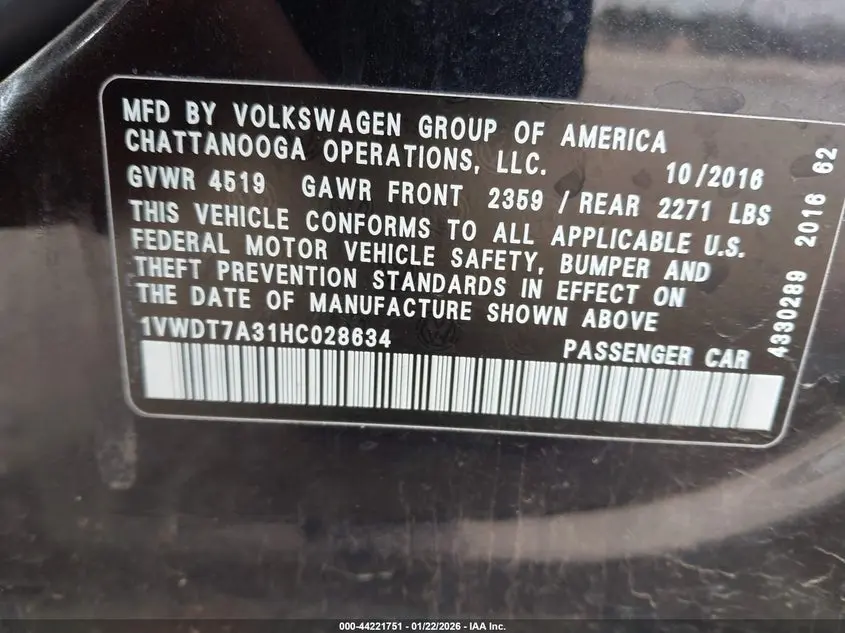 2017 VOLKSWAGEN PASSAT 1.8T R-LINE