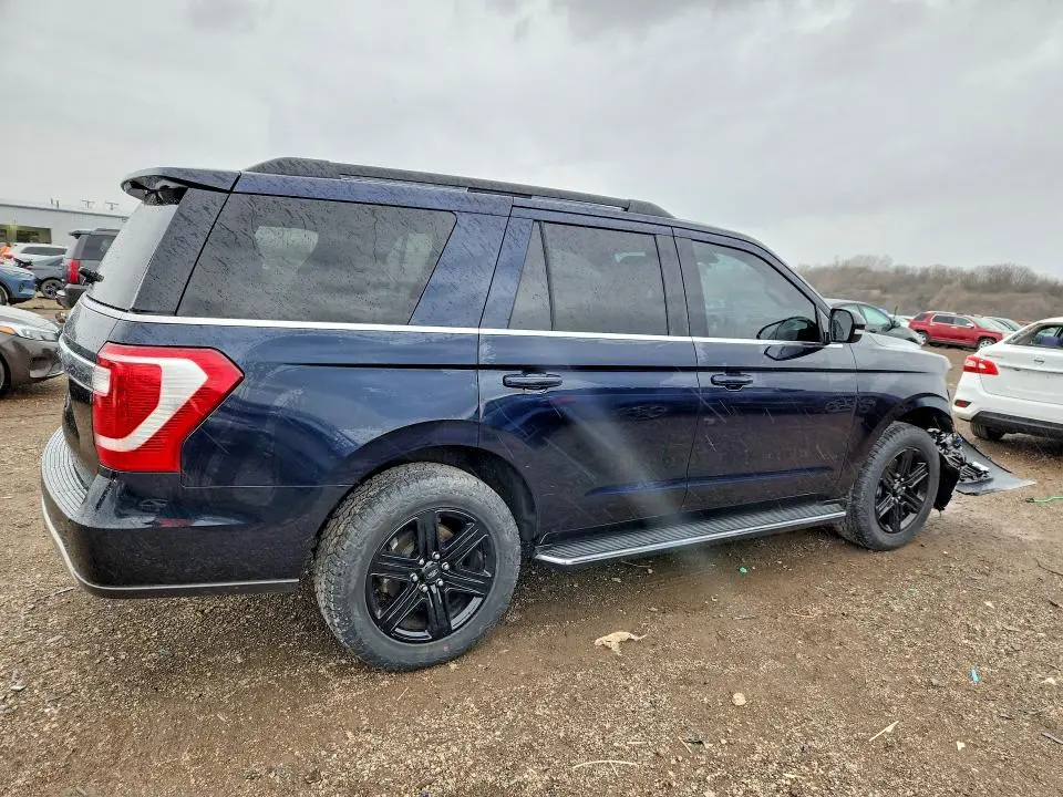 2021 FORD EXPEDITION XLT  