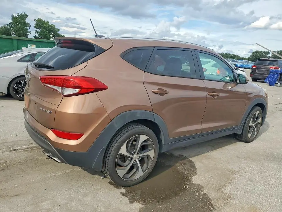 2016 HYUNDAI TUCSON SPORT  