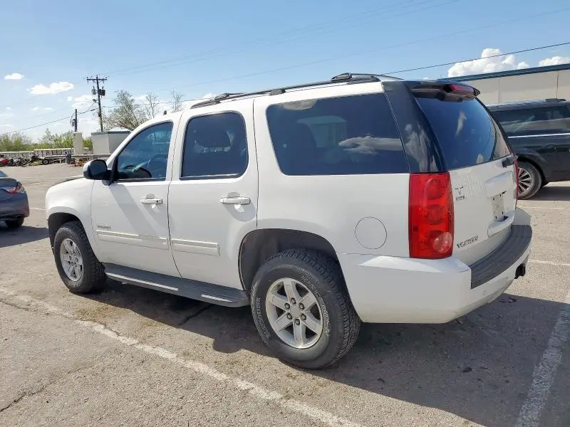 2013 GMC YUKON SLE  