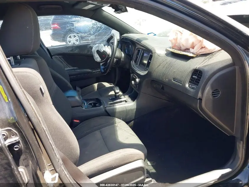2019 DODGE CHARGER SXT RWD