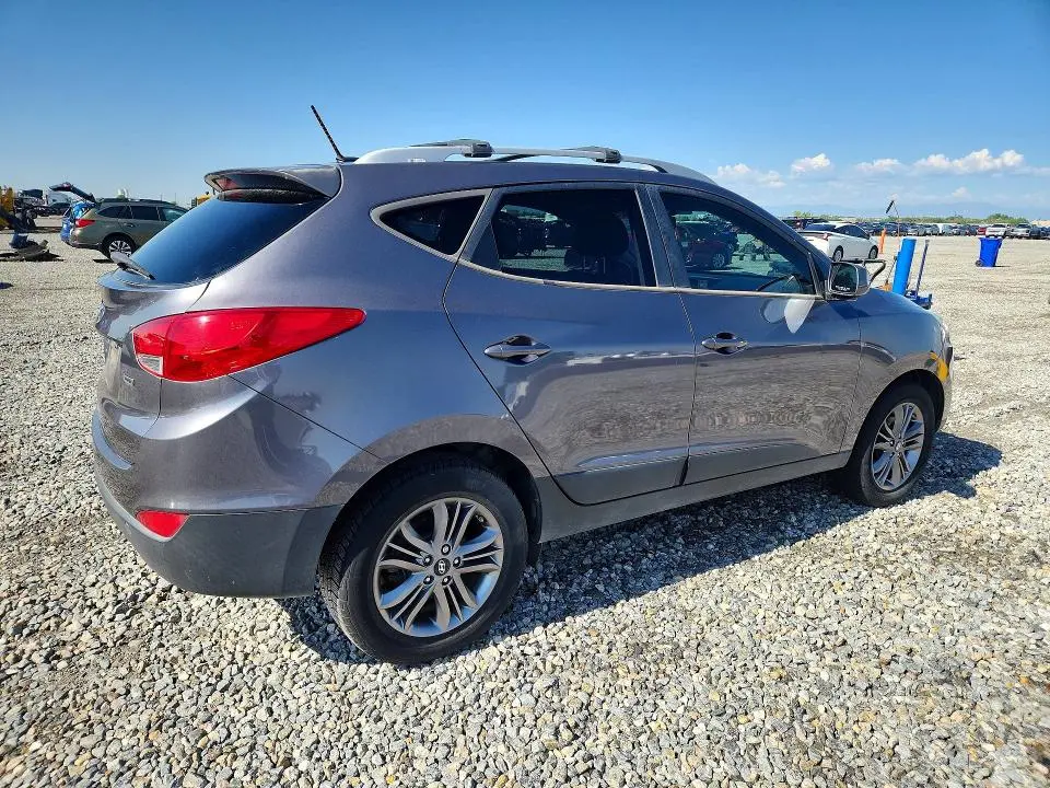 2015 HYUNDAI TUCSON SE  