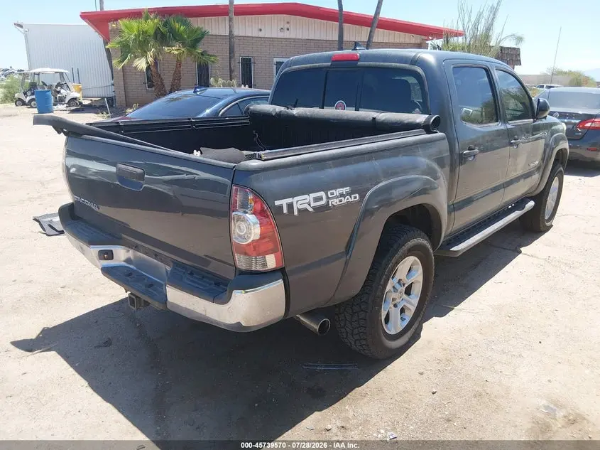 2015 TOYOTA TACOMA BASE V6