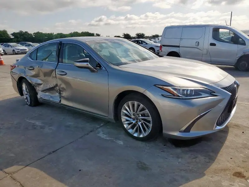 2019 LEXUS ES 300H  
