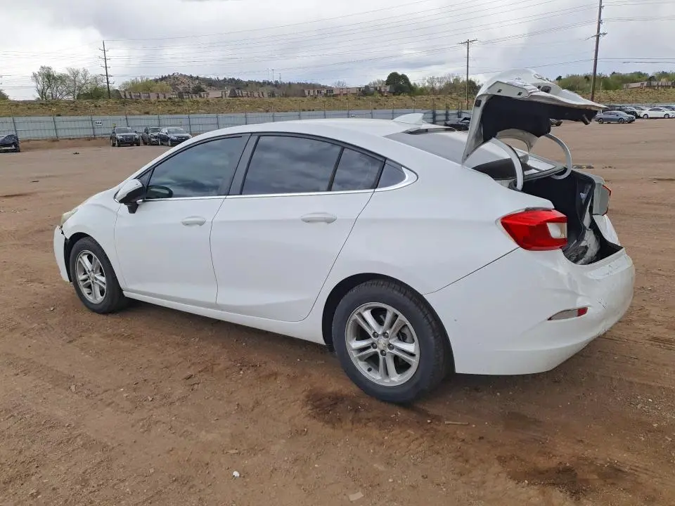 2017 CHEVROLET CRUZE LT  