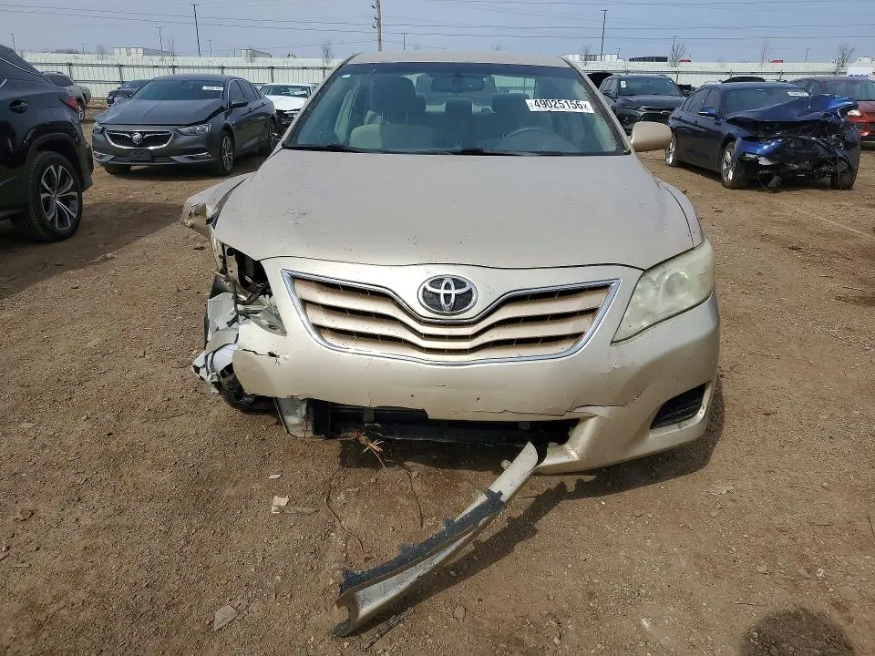 2010 TOYOTA CAMRY LE  