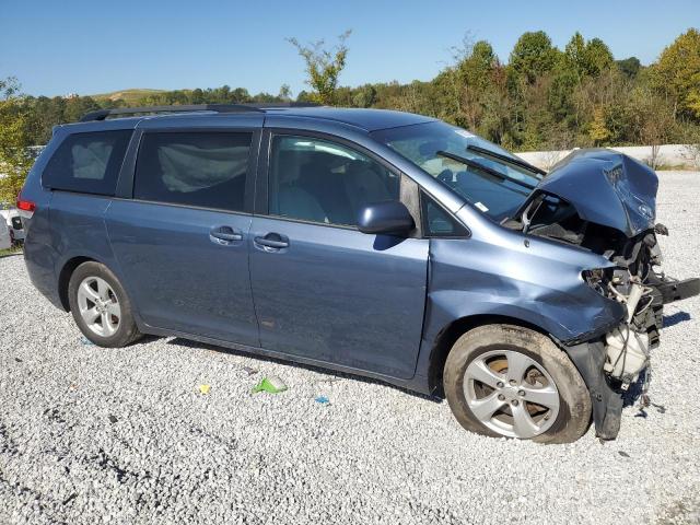 2014 TOYOTA SIENNA LE