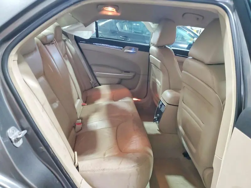 2011 CHRYSLER 300 LIMITED  