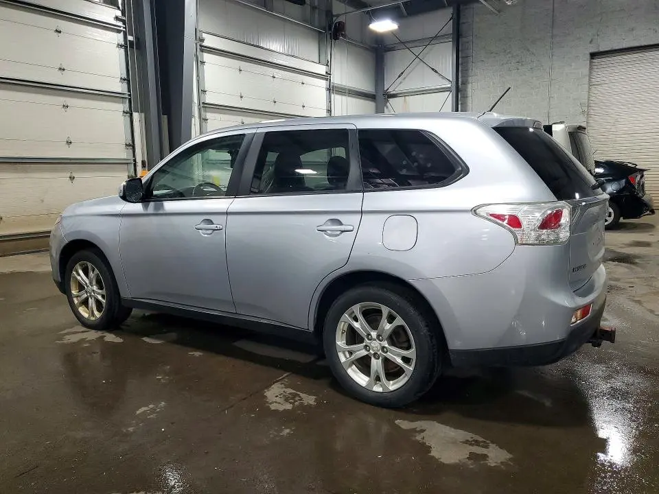 2014 MITSUBISHI OUTLANDER SE  