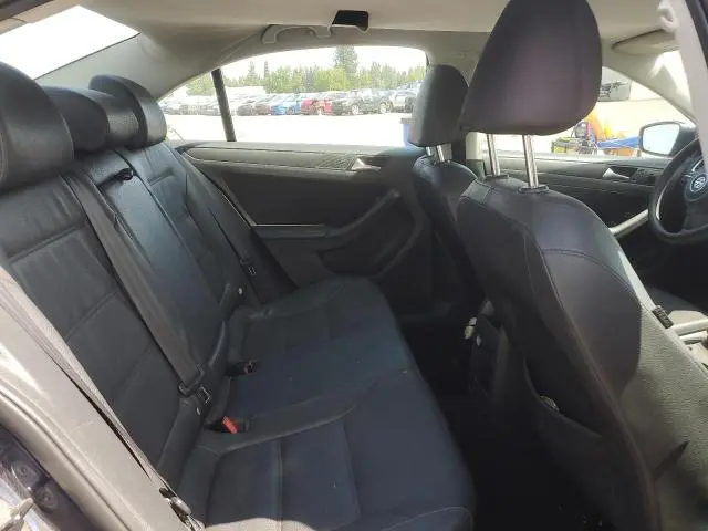 2012 VOLKSWAGEN JETTA SE  