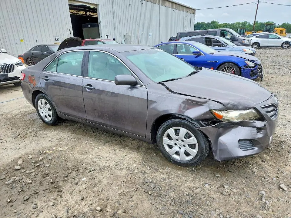 2011 TOYOTA CAMRY LE  