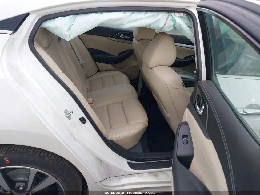 2016 NISSAN MAXIMA 3.5 SV