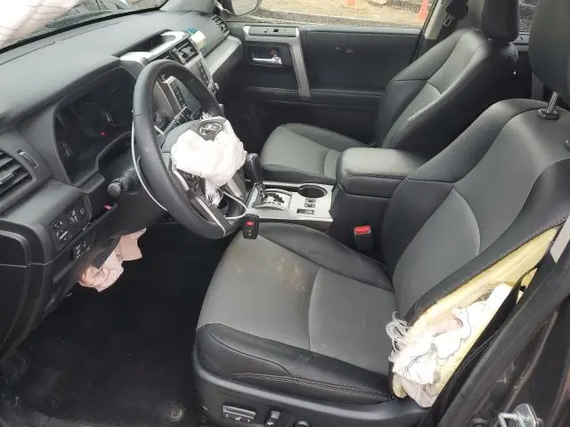 2023 TOYOTA 4RUNNER SE  