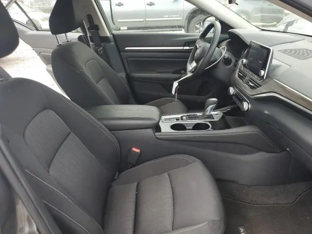 2023 NISSAN ALTIMA SV  