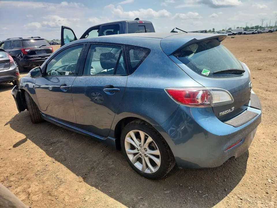 2010 MAZDA 3 S  