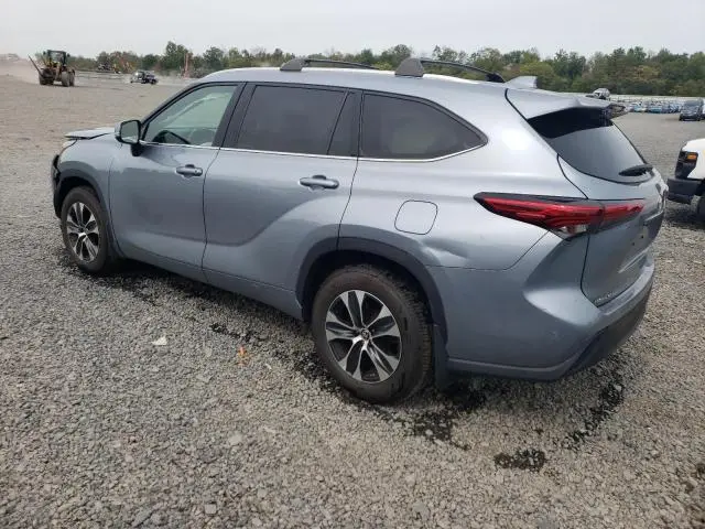 2020 TOYOTA HIGHLANDER XLE  