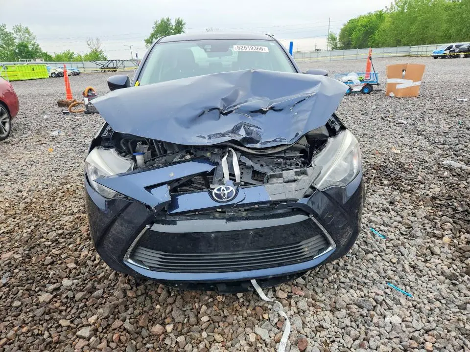 2017 TOYOTA YARIS IA BASE  