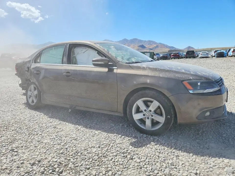 2012 VOLKSWAGEN JETTA TDI  