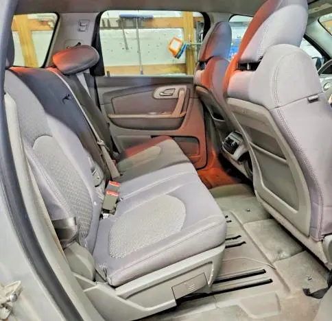 2012 CHEVROLET TRAVERSE LS  